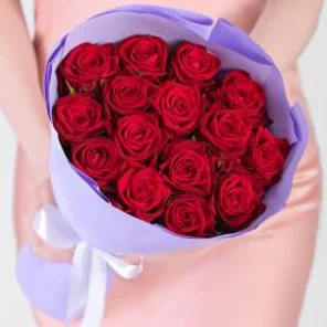 15 Красныз роз Ред Наоми (40 см)