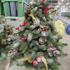 Мини-ёлка украшенная